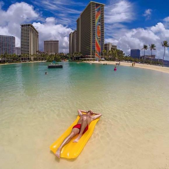 Meet your Posher, Cody - Picture 1 of 1